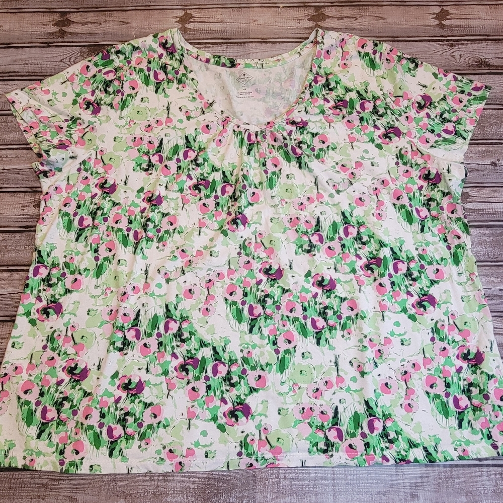 St. John's Bay Pink & Green Floral V-Neck Tee Size 4X